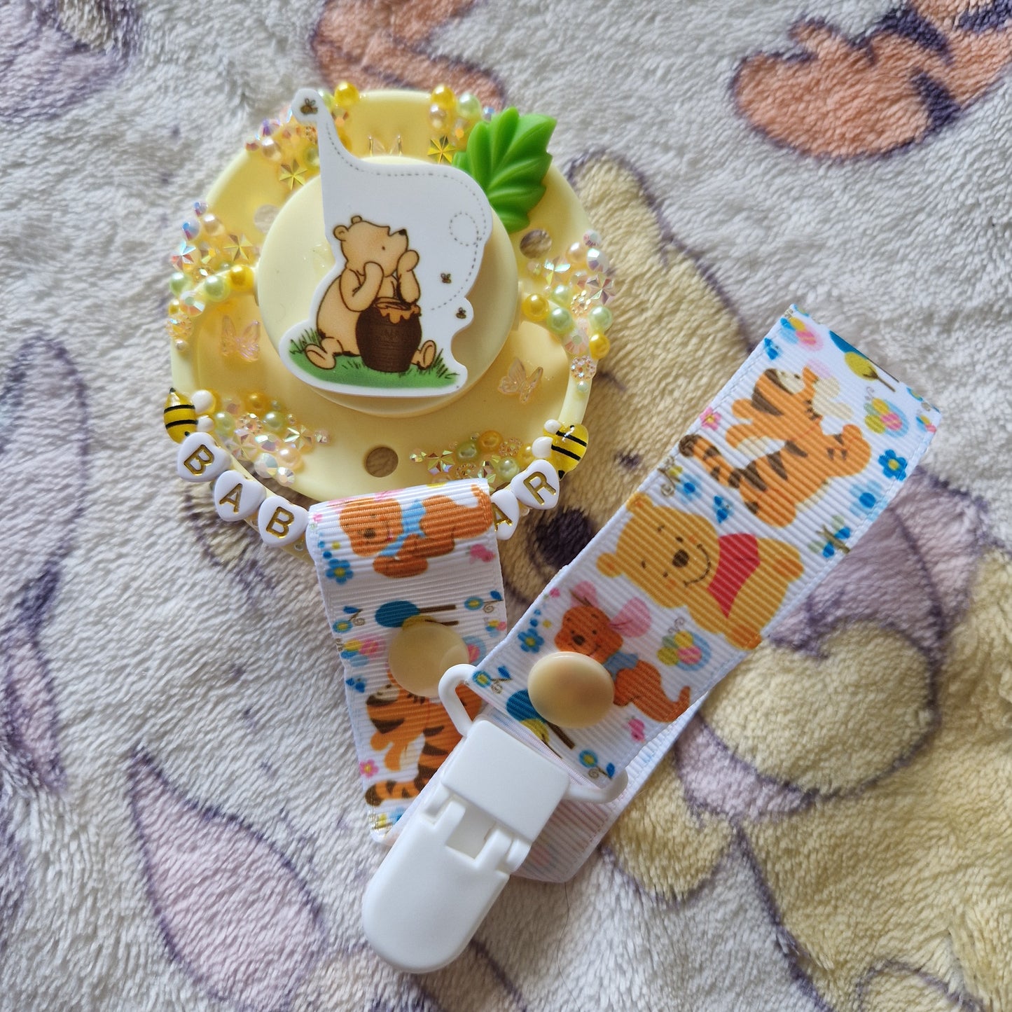 Winnie + friends paci clip!