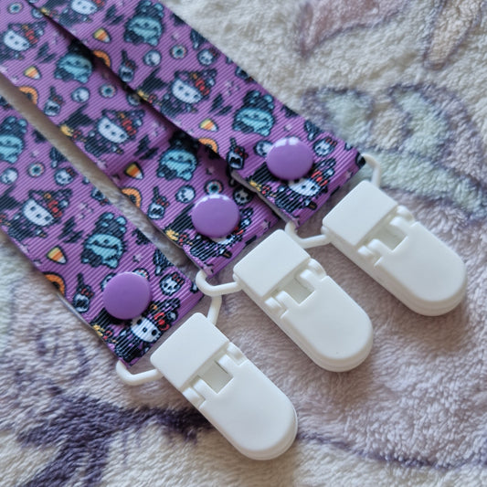 Zombie hello kitty, paci clip