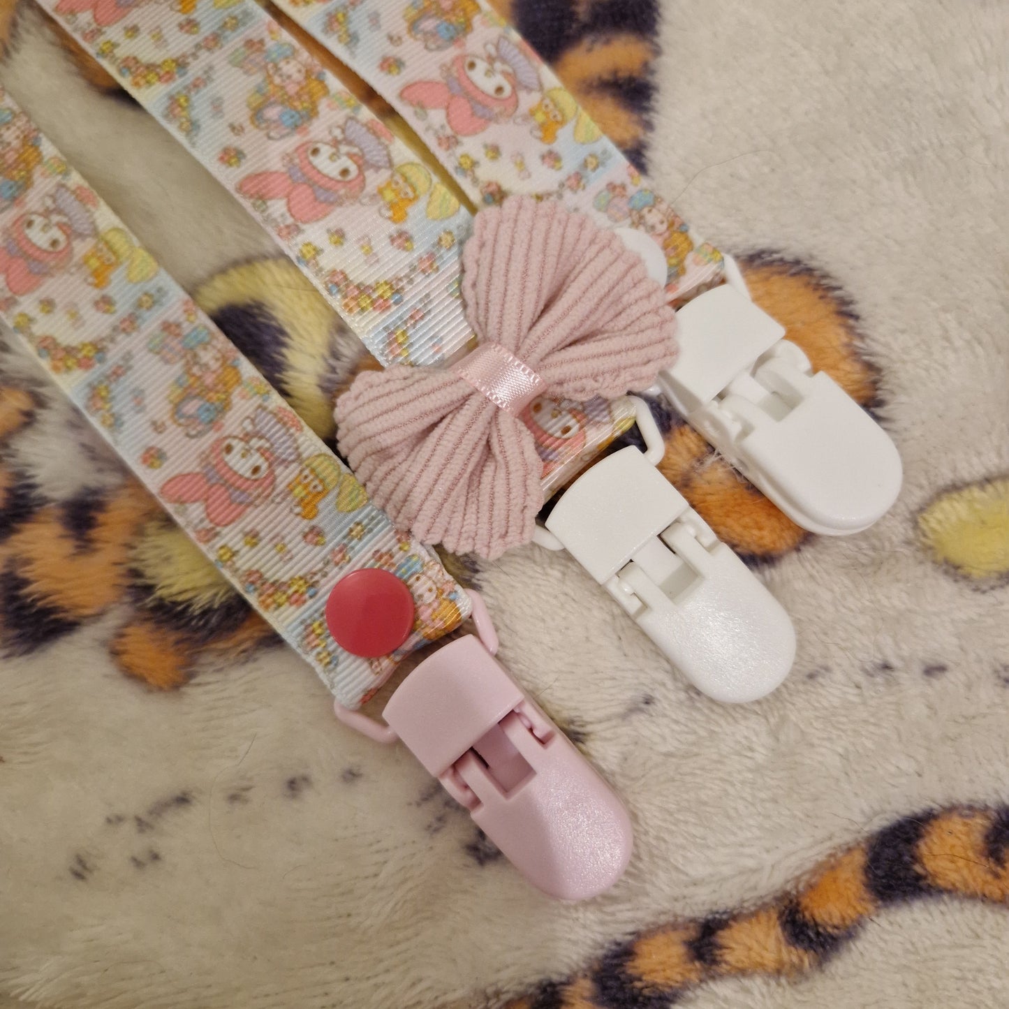 My Melody + mouse, paci clip