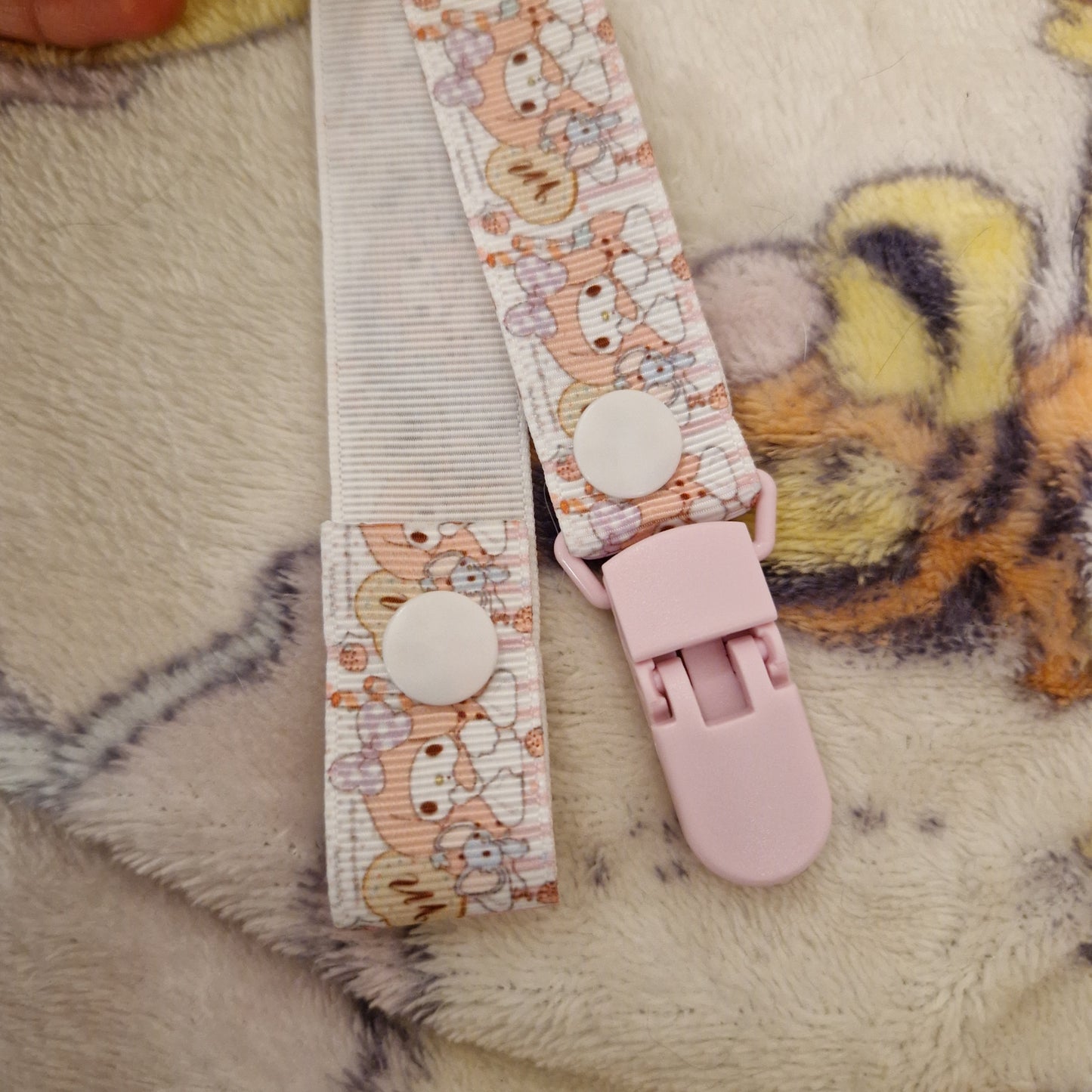 Pink my Melody, paci clip